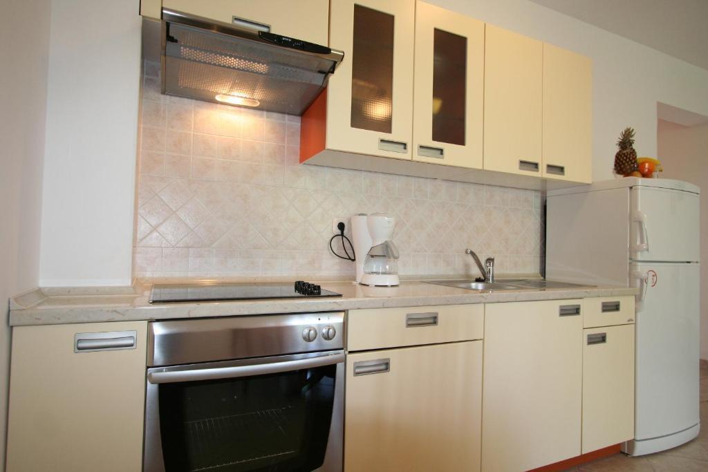 Apartments Bogovic Malinska Habitación foto