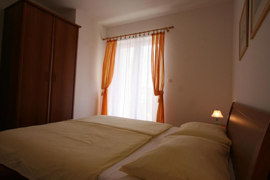 Apartments Bogovic Malinska Habitación foto